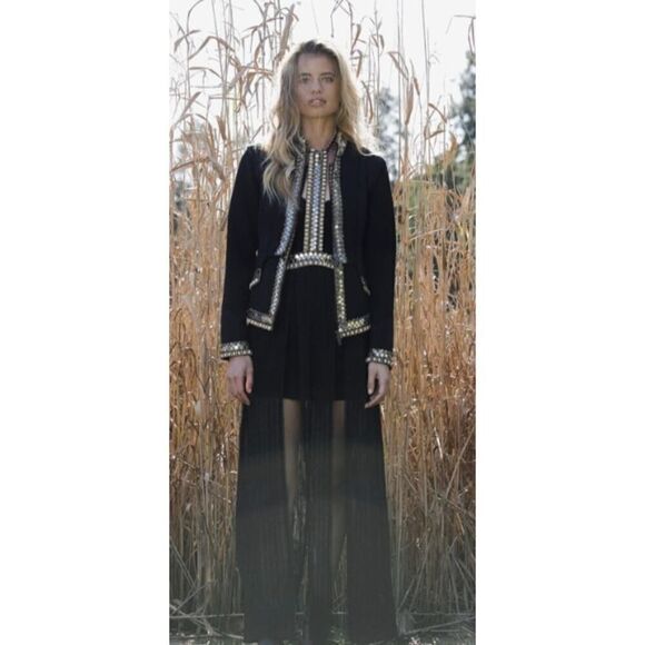 Ixiah Skirt with Embelished Piece Sz. 2 - Picture 1 of 10
